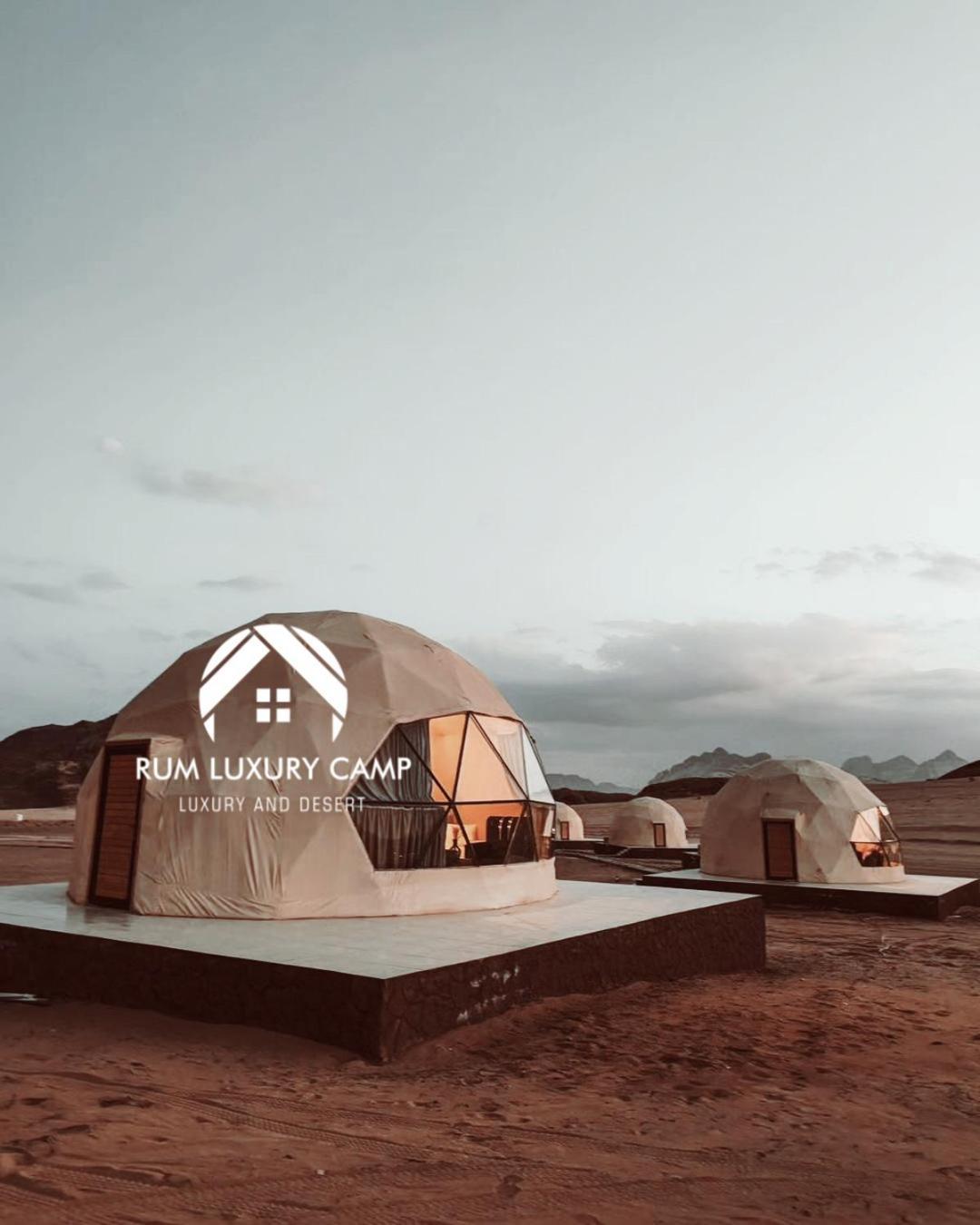 Rum Luxury Camp Wadi Rum Eksteriør billede