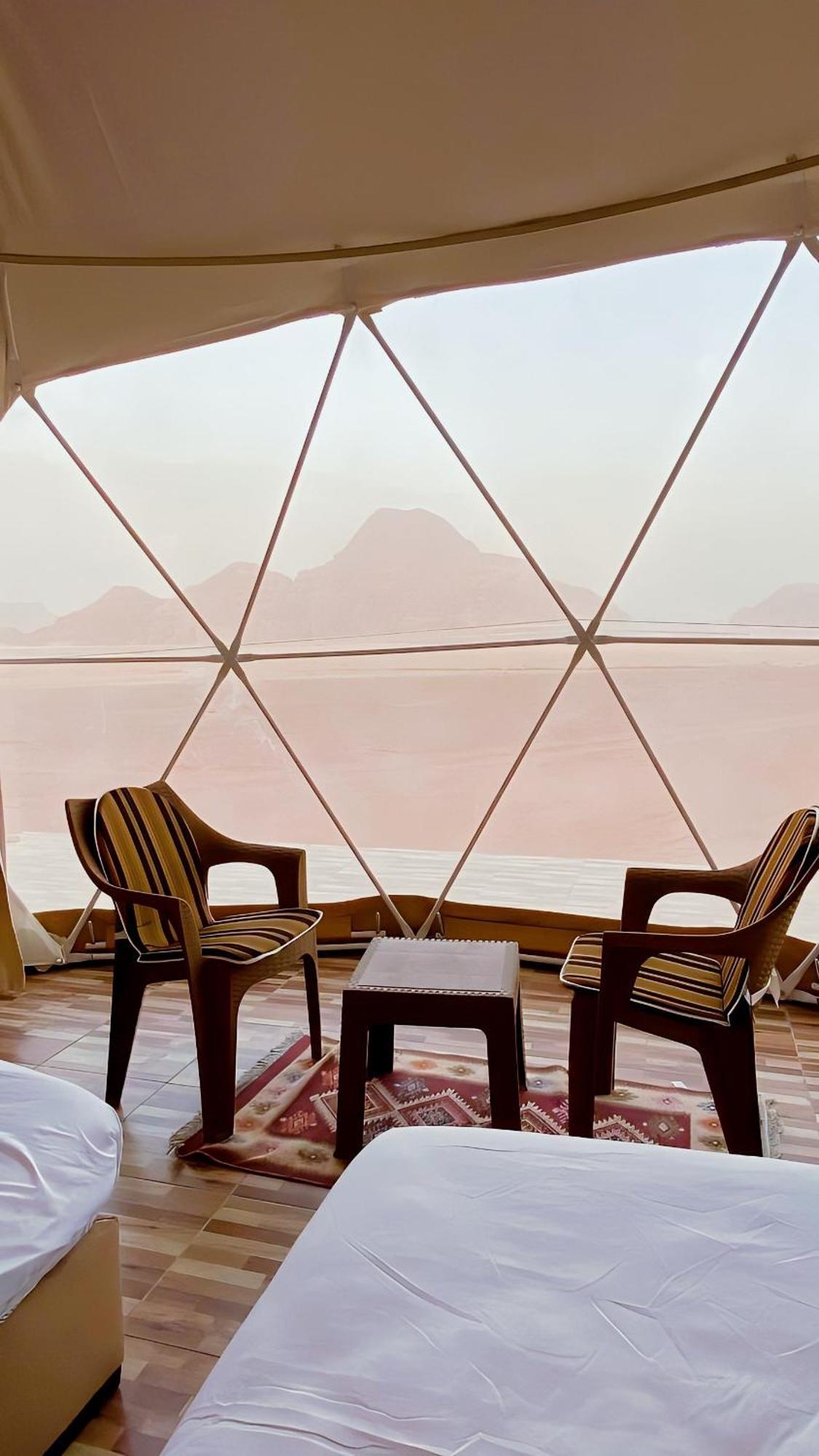 Rum Luxury Camp Wadi Rum Eksteriør billede