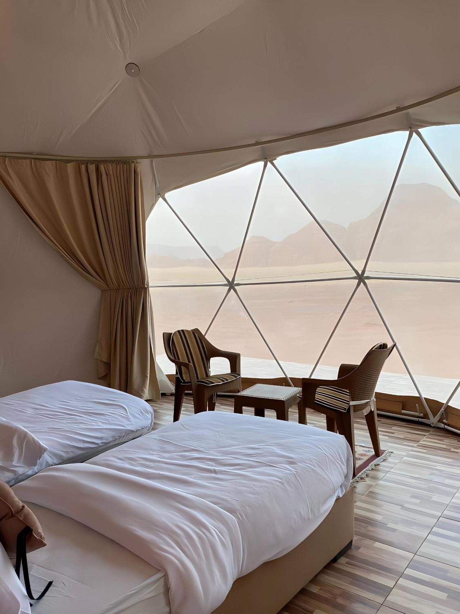 Rum Luxury Camp Wadi Rum Eksteriør billede